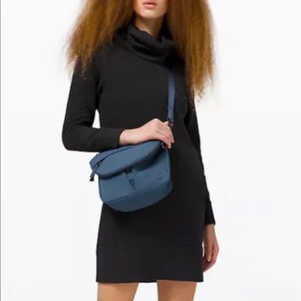 Lululemon on repeat dress NWT Sz 4.